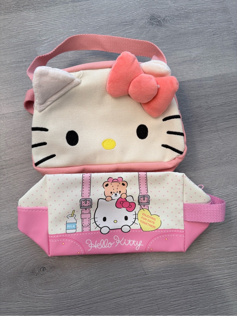 Hello Kitty small bag and pouch set